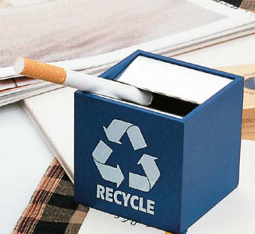 ��Ȥ�M���Ŀɐ�(��i)���Ҹ�С���