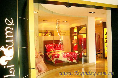 ��·�׌�(zhu��n)�u(m��i)��չʾ