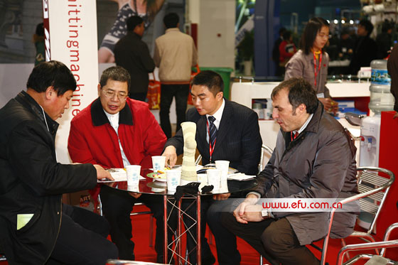 �x�����Hᘿ������b�Cеչ�_(k��i)Ļ