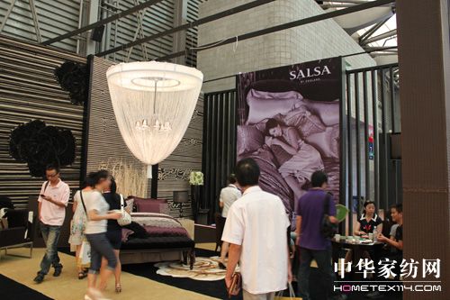 2010���H�Ҽ����[��(hu�� )ʢ���_(k��i)Ļ