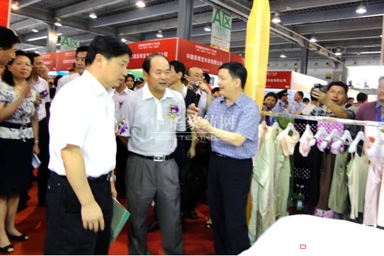 �G���z���ڏV��չ��(hu�� )�ϴ�Ů���