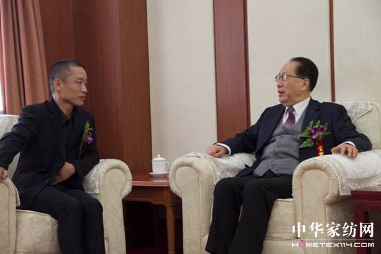 �Ї���(j��ng)����̼�D���c�ɳ��m�l(f��)չ���(hu�� )