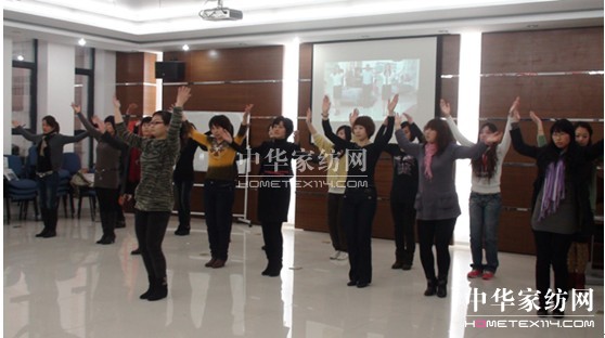 ���z�Ҽ���ʮ�����µ���Ӗ�A�M(m��n)��Ļ