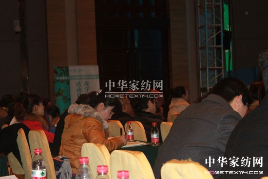 ɯ��2012������Ʒ�l(f��)����(hu�� )¡�����_(k��i)