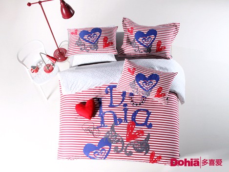 ��ϲ��(��i)��Ʒ���У���ɫ֮;���L(f��ng)�д���