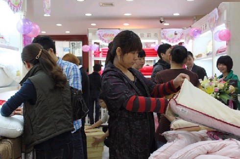 ���򁆼Ҽ�•��r��(zhu��n)�u(m��i)���_(k��i)�I(y��)ʢ��