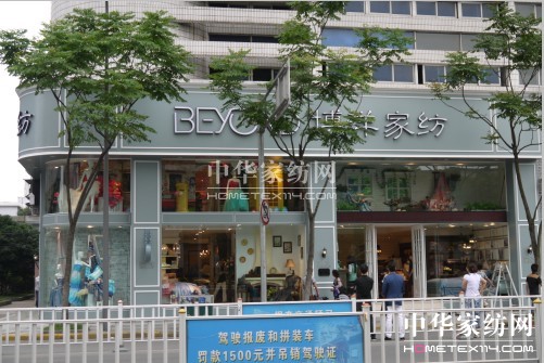 �K������ȫ����������(l��i)����Ҽ��l(f��)չ���C