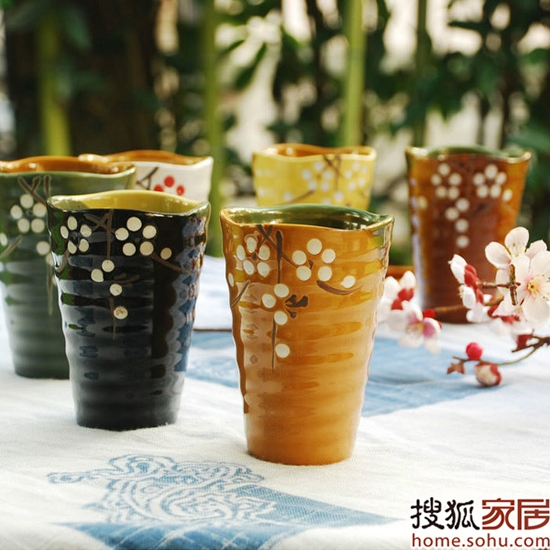 20��С�YŮ犐�(��i)�ļҾ���Ʒ���p(��)