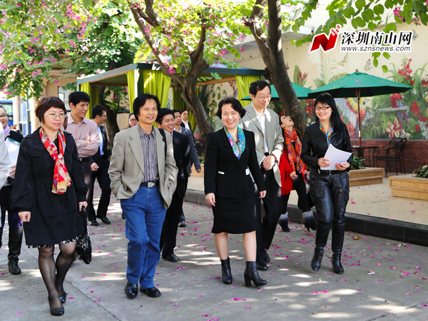 �������I(l��ng)���{�и�����