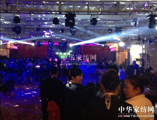 �Pʢ�Ҽ�(li��n)�ֽ�������߶˕�(hu�� )�T����ʢ��