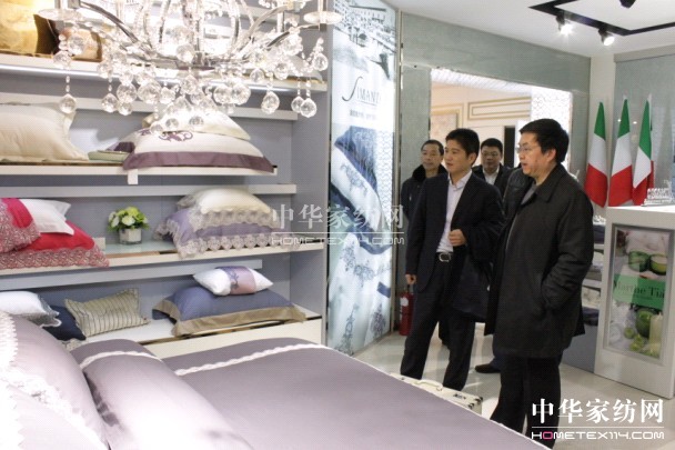 ���T(m��n)���f(xi��)��ϯ�S�h���W�R�Pʢ�Ҽ�