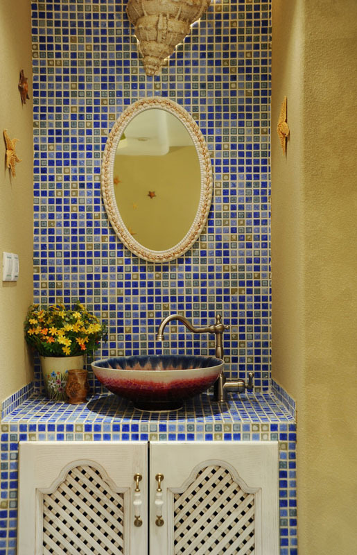 ���˵��к���������Ψ������L(f��ng)