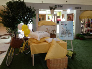 ��[�����}����չ�������H˯�߹�