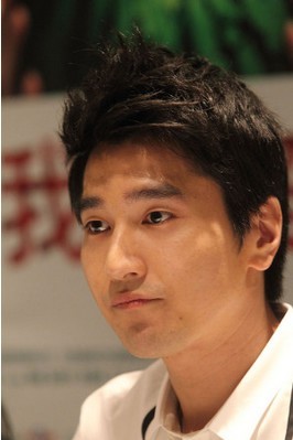 �wޱ�ؑ�"���ഺ"�|(zh��)��:�Ľo�����˿���