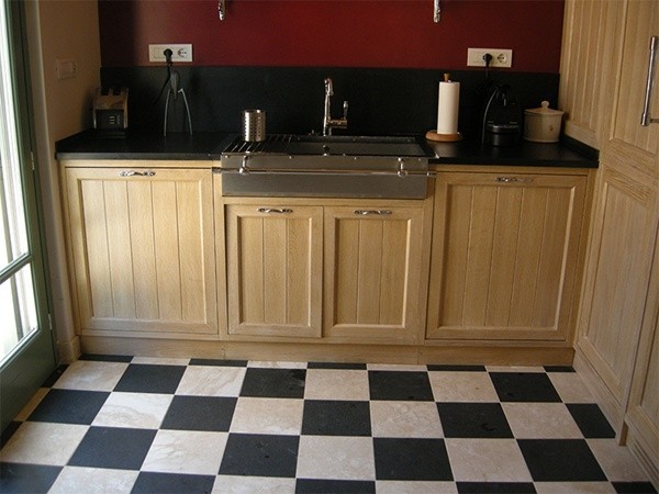 ����ŵ��F���L(f��ng)ϵ�y����(1)