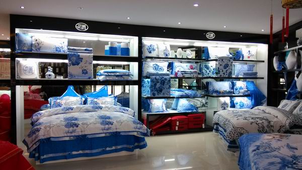 ���m�V����ɫ��(zhu��n)�u(m��i)��ʢ���_(k��i)�I(y��)�˚ⱬ��