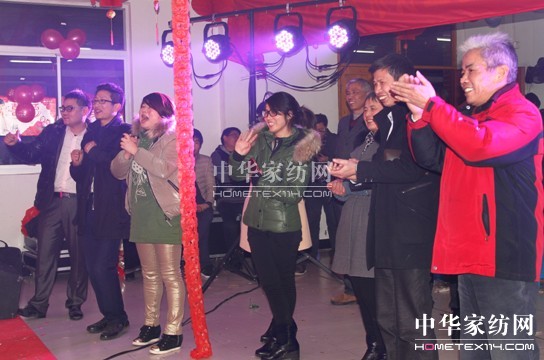 ��ϲ�B(ni��o)�Ҽ�Ԫ�����(hu�� )�A�M(m��n)���_(k��i)