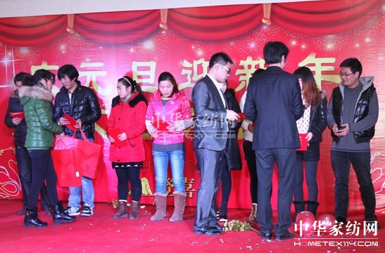 ��ϲ�B(ni��o)�Ҽ�Ԫ�����(hu�� )�A�M(m��n)���_(k��i)