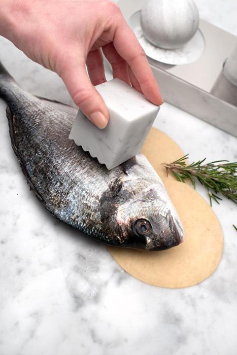 ���б������еĴ���ʯ�N��