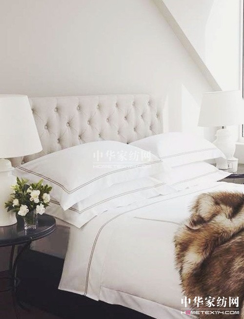 ��ɫ���{���ŕr(sh��)�д�Ʒ