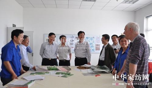 �м�(li��n)���Ї����B(t��i)�����дٕ�(hu�� )չ(li��n)���{��