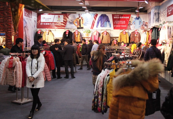 �𲩕�(hu�� )�_(k��i)Ļ�����˚����߿Ƽ���(chu��ng  )��a(ch��n)Ʒ��(l��i)�u