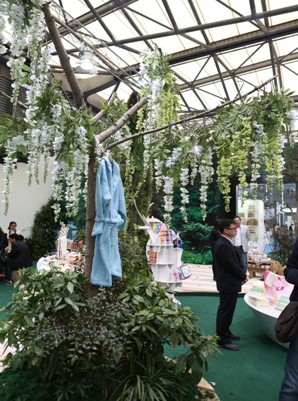 ��ᘕ�(hu�� )���������r(sh��)������