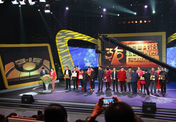 Խ���Ҽ�������d�����M���ŵ��^(gu��)��λ�\�Ž�(j��ng)�I(y��ng)(li��n)��