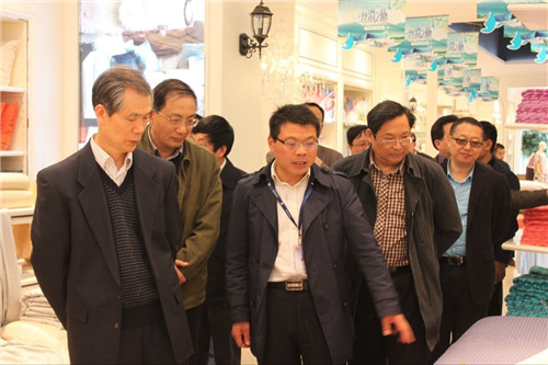 ��ͨ�����f(xi��)��ϯ������һ�����Pʢ�Ҽ��{��