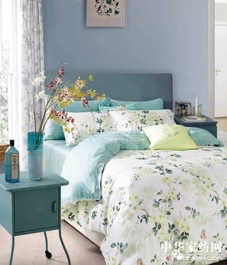 Ů�����@�ӟ��ɵ����z���D��zS+��Ů�����(l��i)��