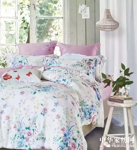 Ů�����@�ӟ��ɵ����z���D��zS+��Ů�����(l��i)��