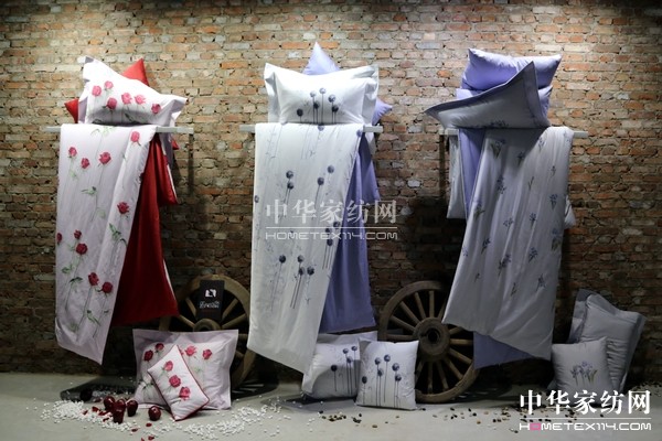 ���`����Ҋ(ji��n)����----FEELINGƷ�ưl(f��)����(hu�� )�ڱ���������Hˇ�g(sh��)�@�^�e��