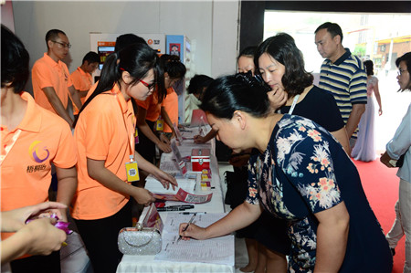 ���M(j��n)ԭ��(chu��ng  )�OӋ�Ǖr(sh��)�� ��ͩ�}ȫ���(m��ng)��ϻ��ˆ���(d��ng)