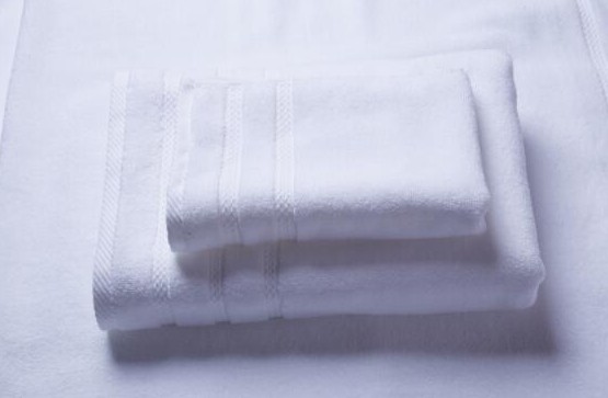 ��ԡ����Ƶ�Ĵ�����ë����ԡ���ʲô���ǰ�ɫ����