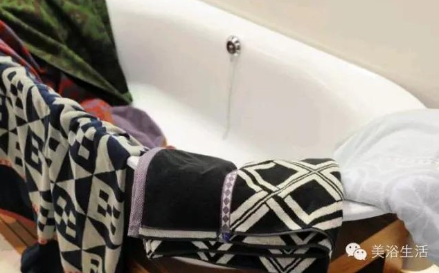 ��ԡ������m�˸��Ҽ�չ��һ�lԡ�����Ҹ�4.0��