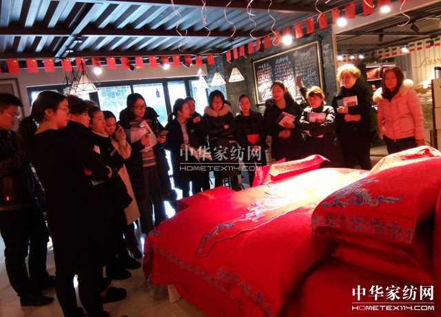 �Pʢ�Ҽ�2017������Ʒȫ��Ѳ����Ӗ��(hu�� )����һվ�ڽ�����ʽ���_(k��i)�Ļ��