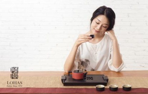 ˲�g��߆����������Ҹ��е�С������M��2017���ڶYƷ�Ҿ�չ��