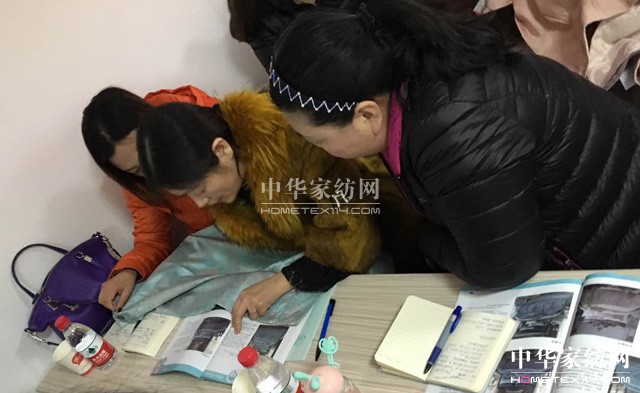 �Pʢ�Ҽ�����Ӣ�Ƽ��S�����(m��ng)��Ⱥ�t����־�ڎp����