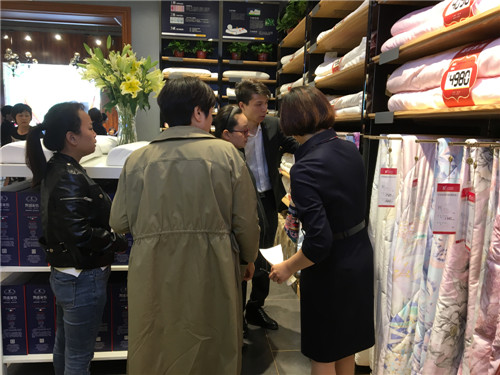 �Ԛ�����Ĳ��Ȼ�����@ôһ�ҳ���Pʢ�Ҽ��w��!