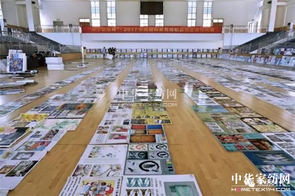 �ư���һ��(ch��ng)ɫˇ�p�^�Į�(hu��)�������ں�������չ�_(k��i)����