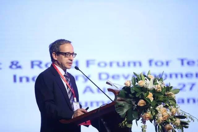 䁾̈́�(chu��ng  )�����Gɫ���ɳ��m�l(f��)չ���½z·��2017��һ��һ·���������b�a(ch��n)�I(y��)�l(f��)չՓ���ڞ���ľ�R���_(k��i)