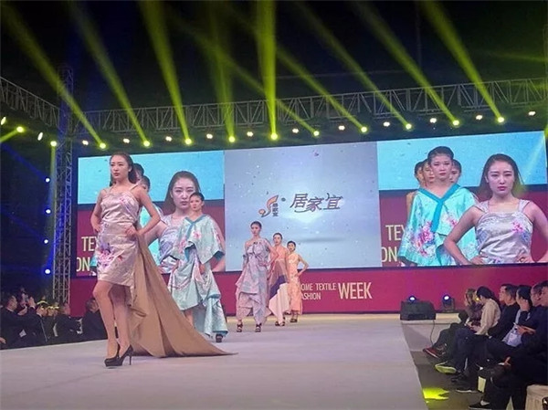 �r(sh��)�����I(l��ng)������2017�ɶ��Ҽ���•�ɶ��r(sh��)�b�������ݾ��ʆ�Ļ