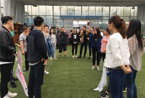 �Pʢ��(h��)��F�����(d��ng)�O���澳���ƵZͬ����