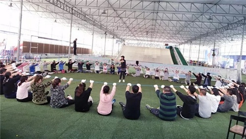 �Pʢ��(h��)��F�����(d��ng)�O���澳���ƵZͬ����