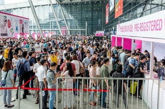 ���ڶYƷ�Ҿ�չ�_(k��i)Ļ�ڼ���������c(di��n)�����չ����ã��