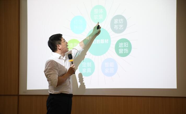 ����Ȼ���ؾ�����������һ��(ch��ng)���ӵİl(f��)����(hu�� )