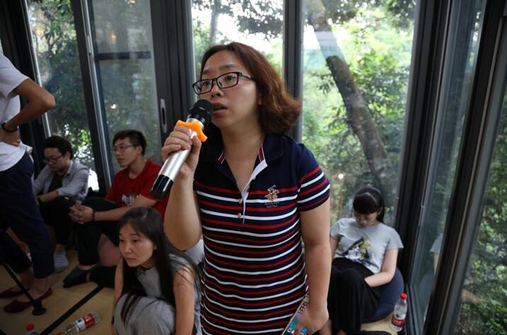 ����Ȼ���ؾ�����������һ��(ch��ng)���ӵİl(f��)����(hu�� )