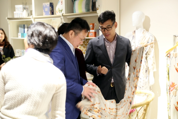 ���������ںϰl(f��)չ�����(hu�� )�L(ch��ng)����Ī��˹