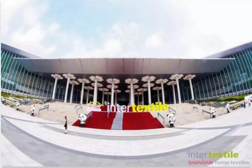 Mirtos��LoftineĪ��˹�ҾӴ���һ�w��ˇ�g(sh��)�r(sh��)�мҼ����g���I(l��ng)��