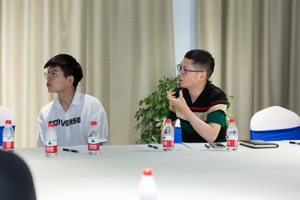 ��������r(sh��)�����h�r(sh��)��δ��(l��i)�l(f��)չ�����}Փ���ں��ݽz�IС��e��